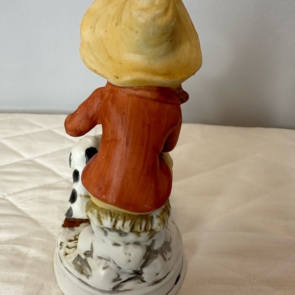 Vintage Porcelain Girl With Dog Figurine Adult Home Decor Collectables Small - Picture 2 of 5